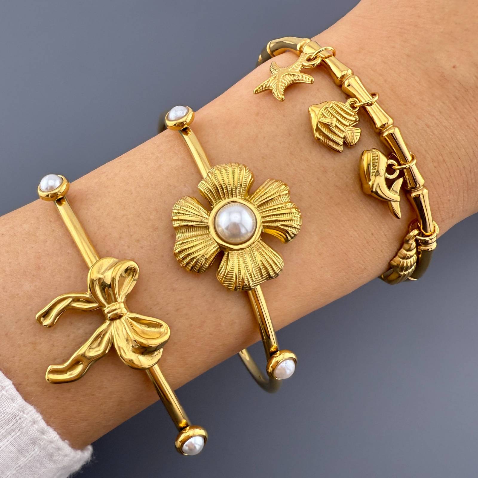 Flower Bracelet, 18K Gold Plated Steel